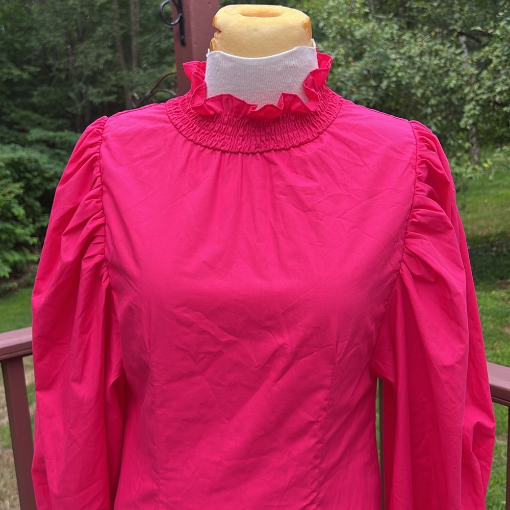 En Saison XS hot pink  emphasized  sleeves smocking dress. - Picture 3 of 9